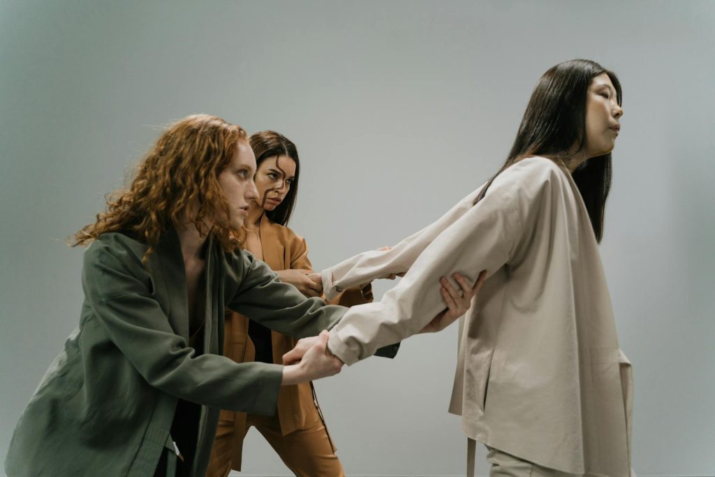 The Quiet Signs Youre In An Emotionally Abusive Relationship